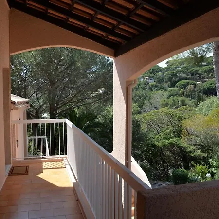 Vue Exceptionnelle Sur La Baie De Saint-Tropez Σαιντ-Μαξίμ